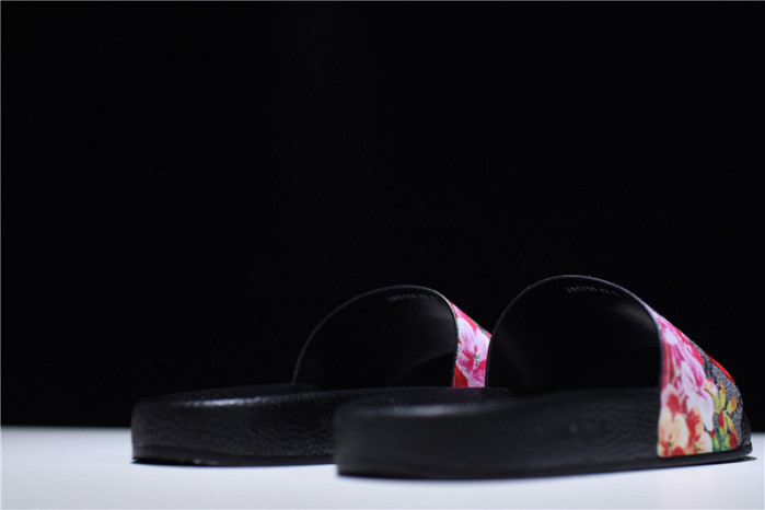 G*u*i* sandal4
