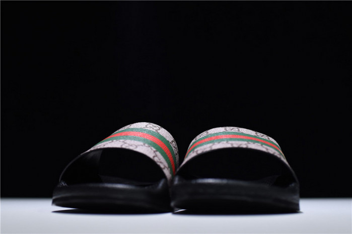 G*u*i* sandal7