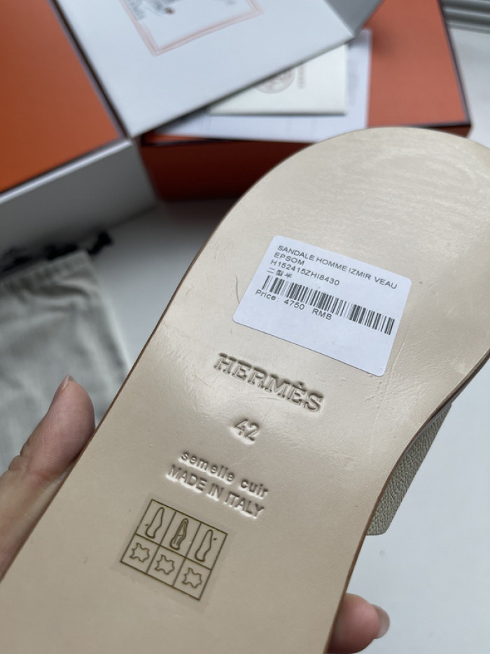 Herme* Sandal79