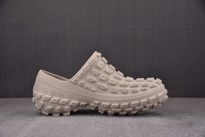 balenciag* sandal 42