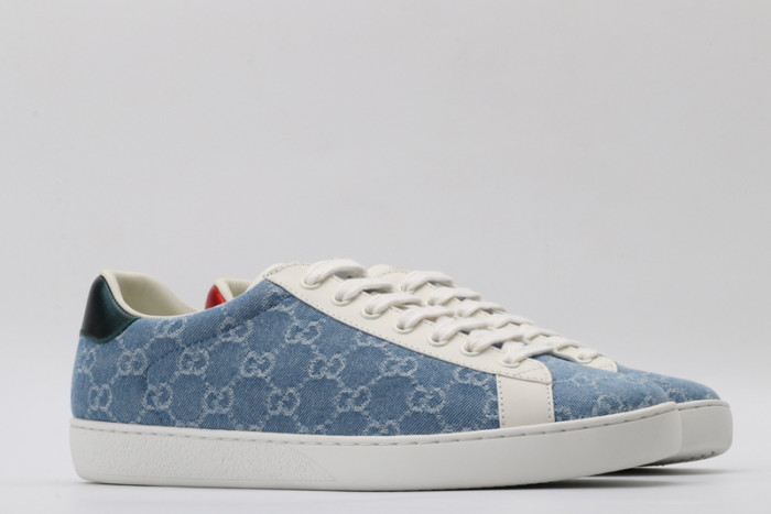 G*u*i* trainer sneaker77