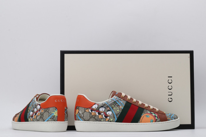 G*u*i* trainer sneaker59