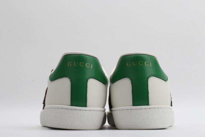 G*u*i* trainer sneaker61