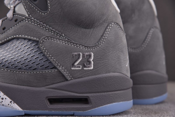 Air Jordan 5 Retro "Wolf Grey" DD0587-002