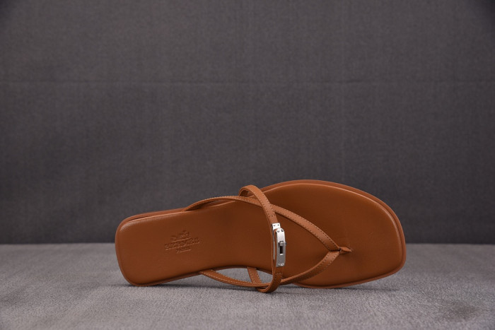 Herme* Sandal122