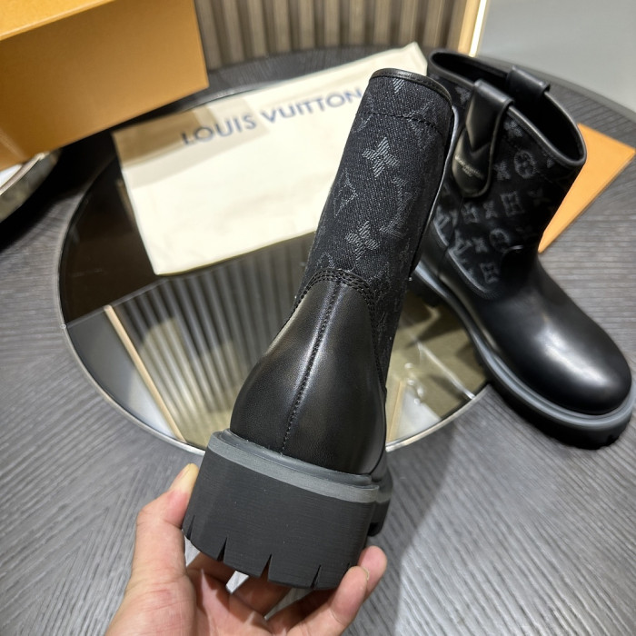 L&V BOOTS LV0000343