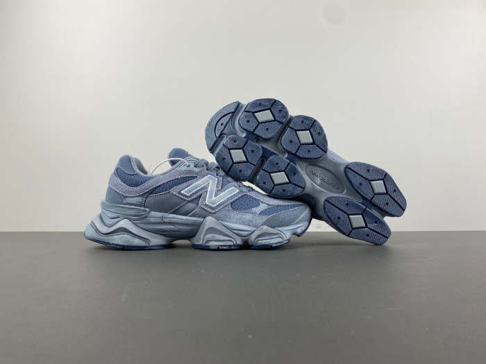 NEW BALANCE 9060 NB000043