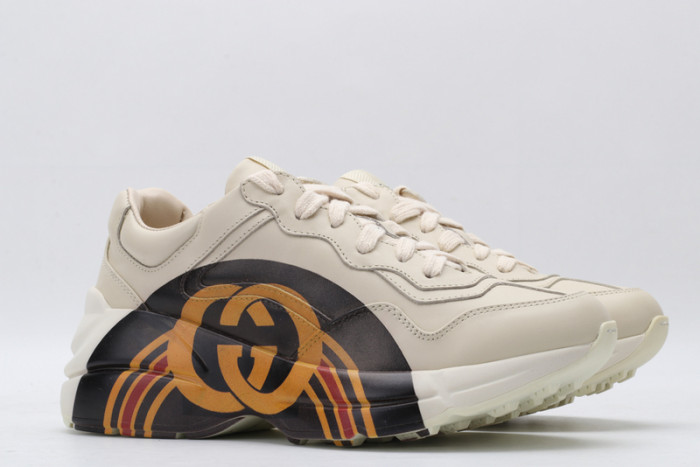 G*u*i* trainer sneaker34