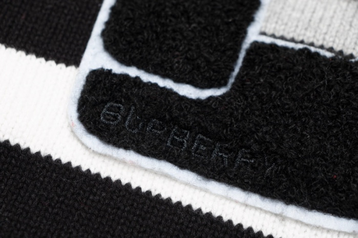 BURBER*Y sweater 68
