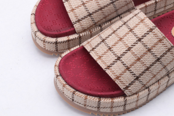 G*u*i* sandal80