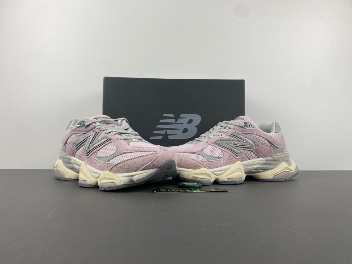 NEW BALANCE 9060 NB000042