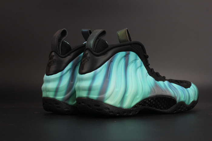 nike air foamposite one “N0*Hern lights” black/green mens 840559-001