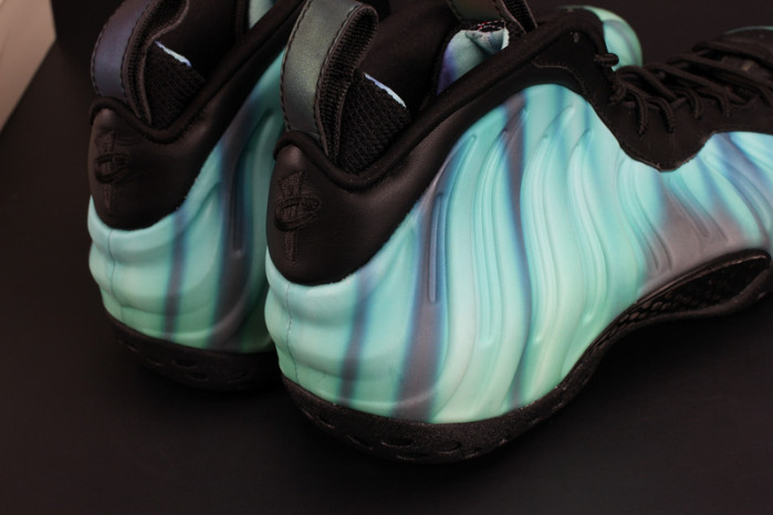 nike air foamposite one “N0*Hern lights” black/green mens 840559-001