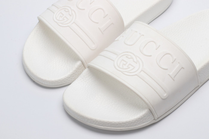 G*u*i* sandal66
