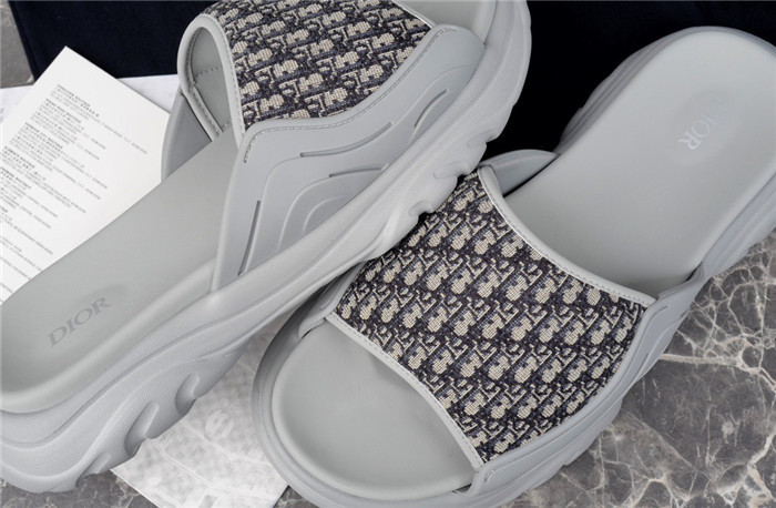 dio*r sandal 38