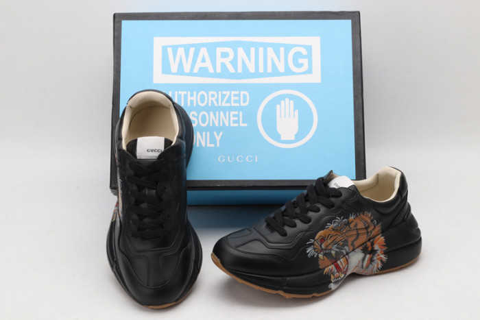 G*u*i* trainer sneaker36