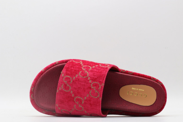 G*u*i* sandal67