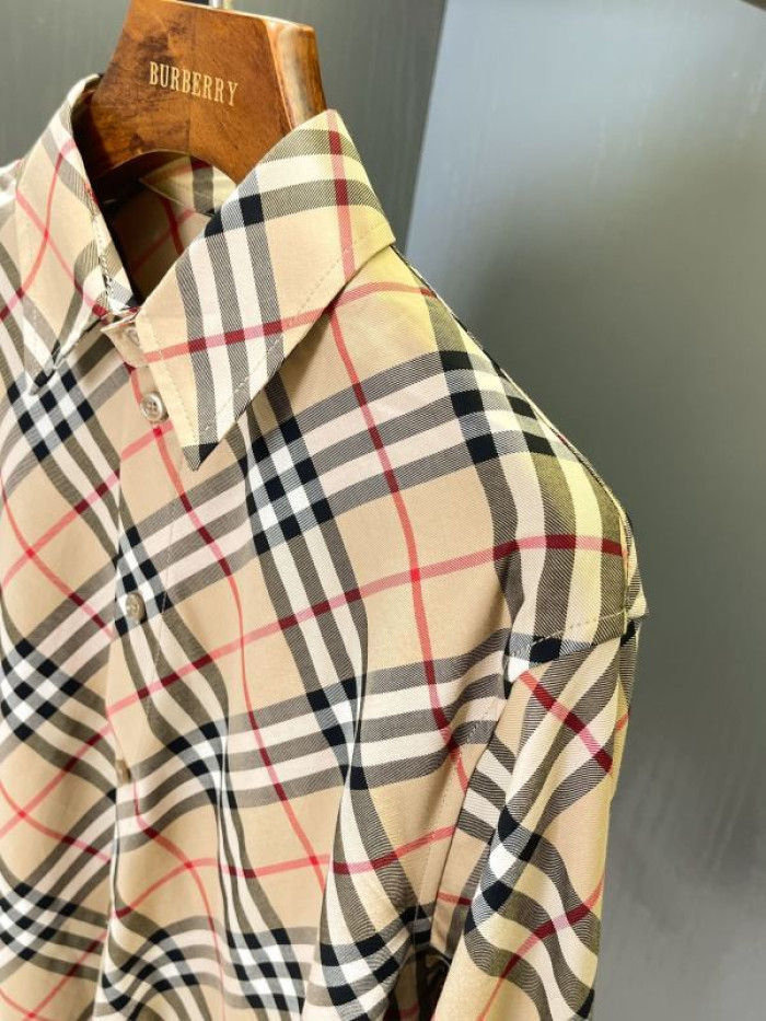 BURBER*Y Shirt 73