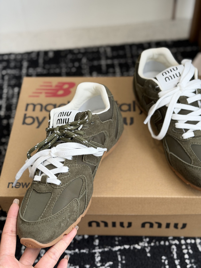 New Ba1an*e x M1v M1v NB530 NB000061