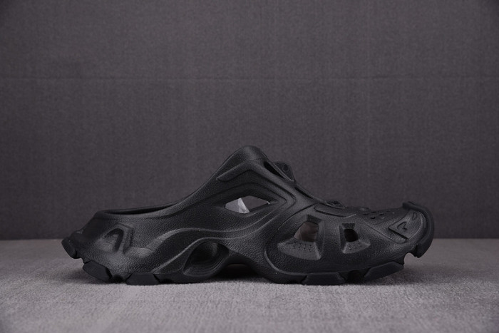 balenciag* sandal 37