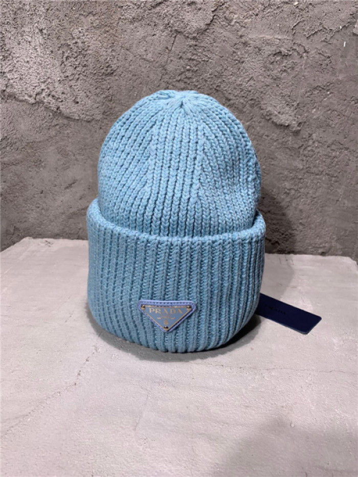 Prad* hat46