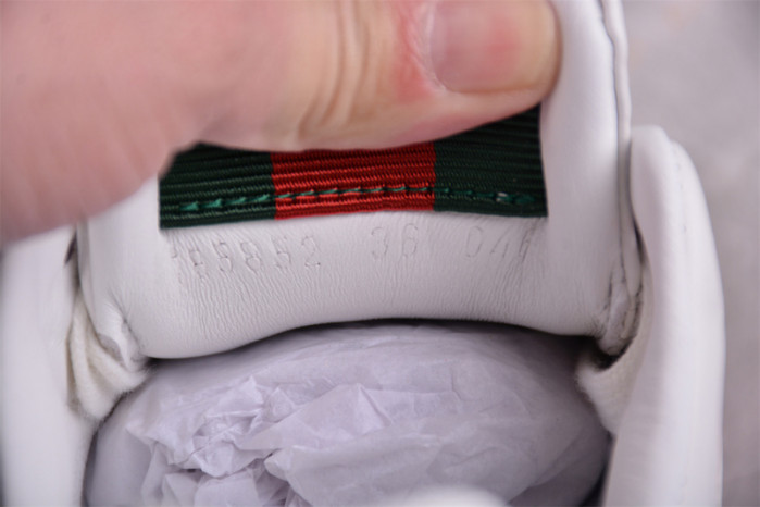 G*u*i* trainer sneaker102
