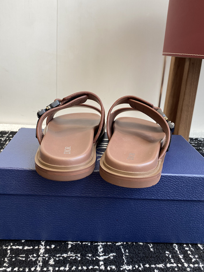 Dio*r sandal 68
