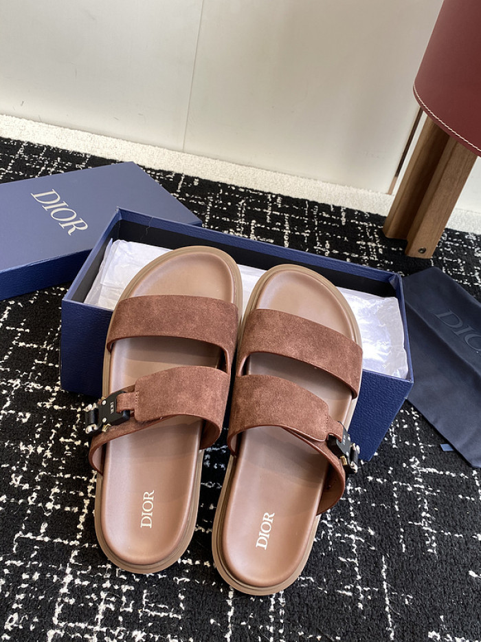 Dio*r sandal 68