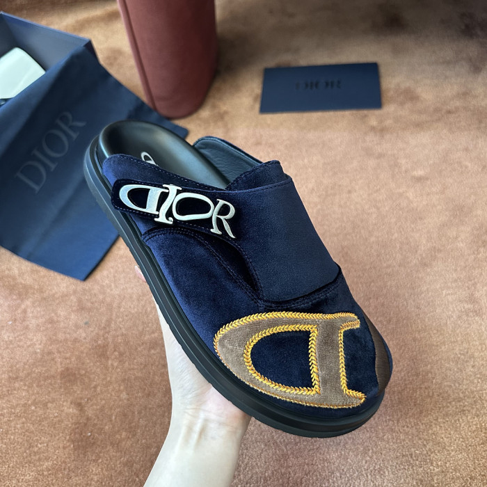 Dio*r sandal 137