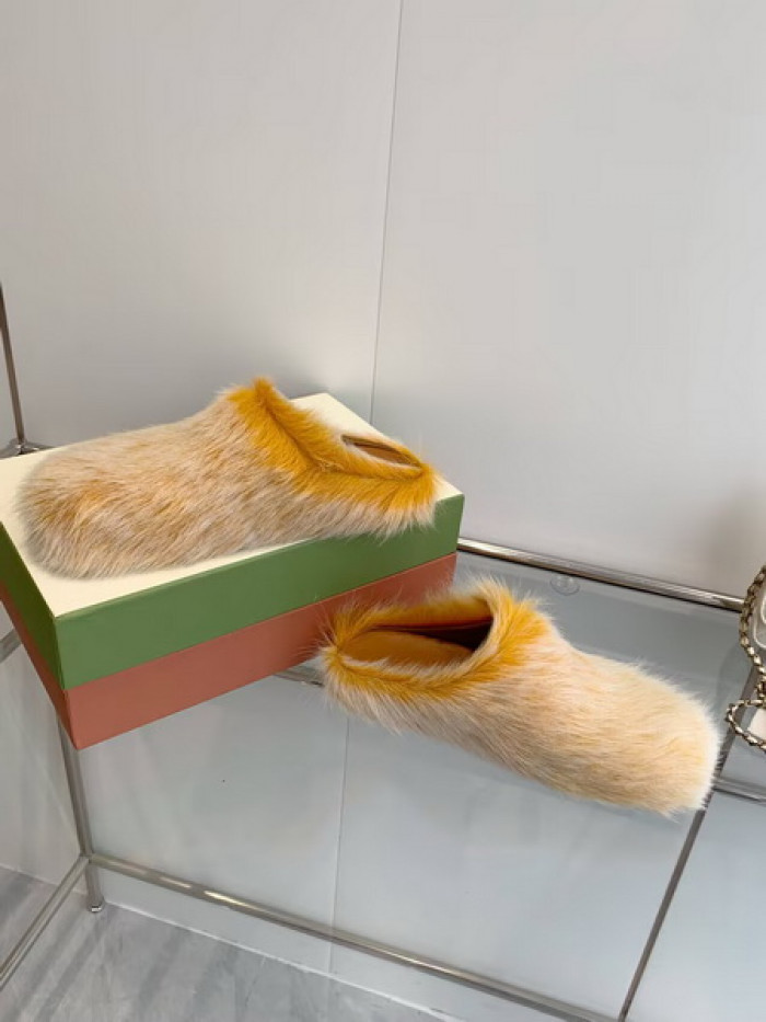 Marni Fussbett Sabot 12
