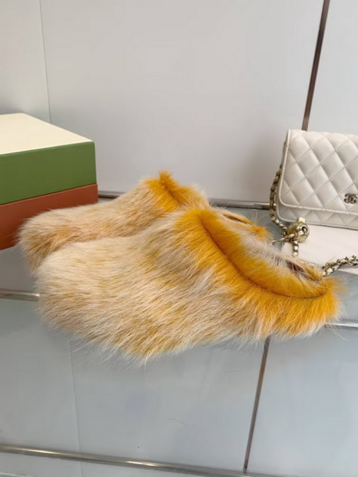 Marni Fussbett Sabot 12