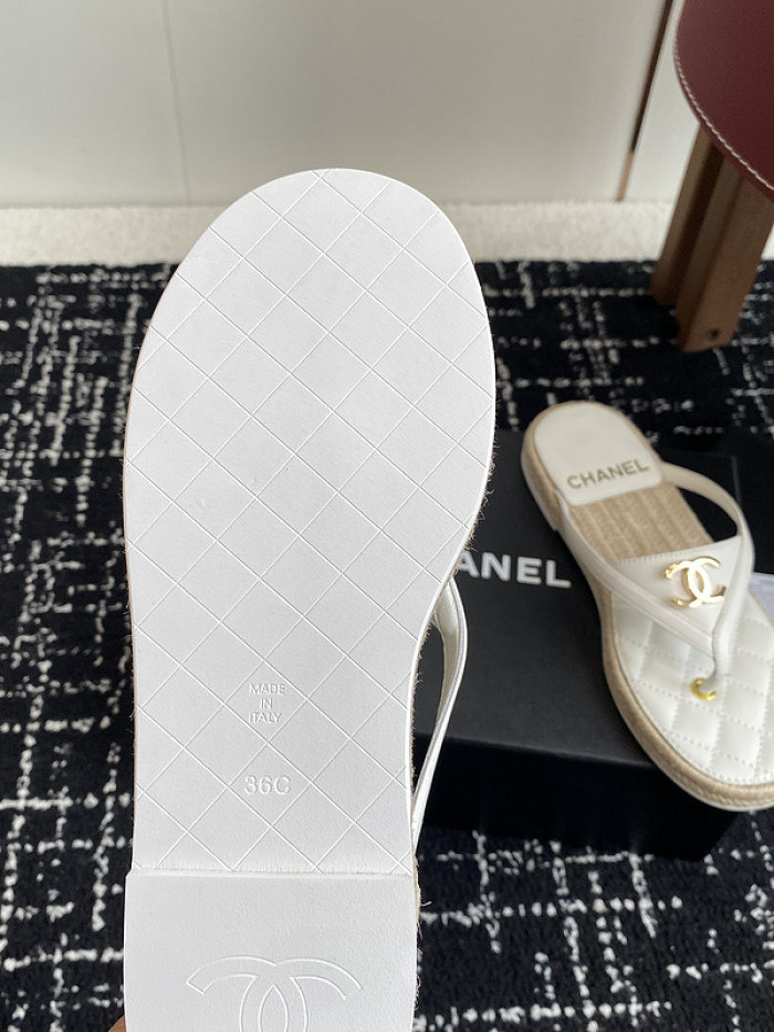 CHANE* SANDAL 24