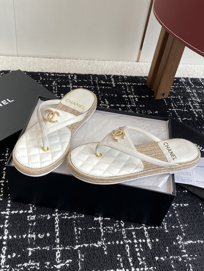 CHANE* SANDAL 24