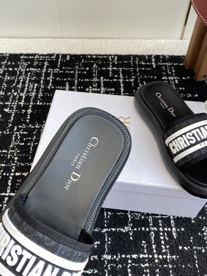 Dio*r sandal 61