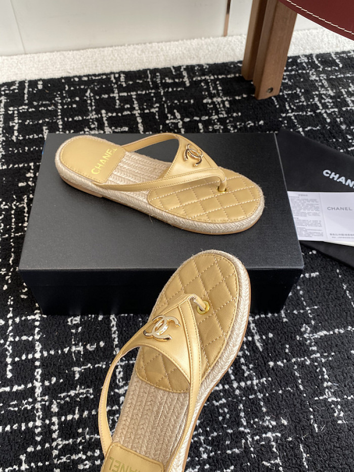 CHANE* SANDAL 26