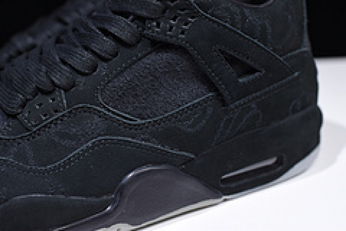 nike air jordan 4 retro kaws black 930155-001