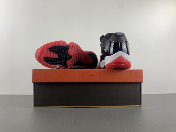 Air Jordan 11 Retro Low 