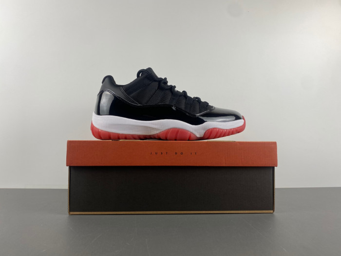 Air Jordan 11 Retro Low 