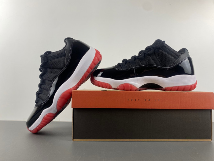 Air Jordan 11 Retro Low 