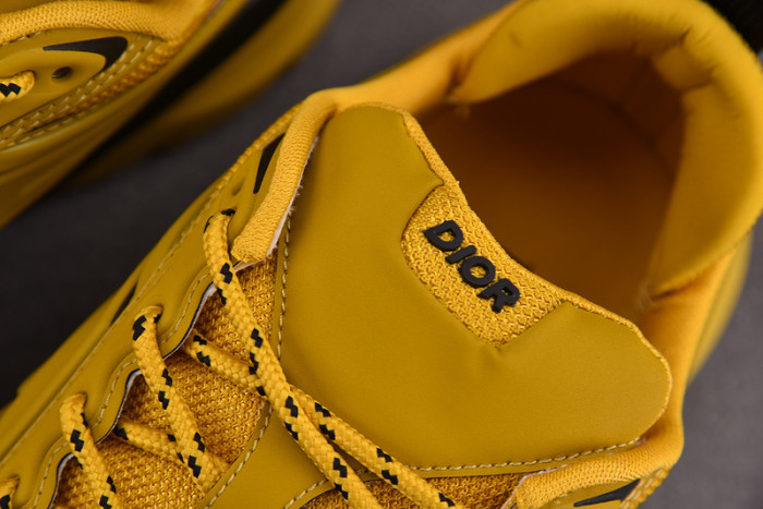 D1OR SNEAKERS B44 T0000-239