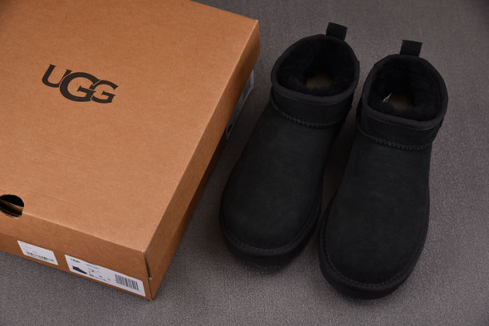 UGG BOOTS UGG000023