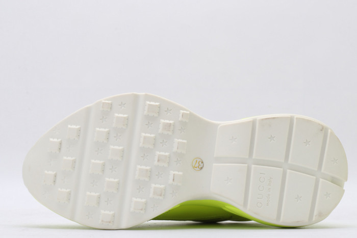G*u*i* trainer sneaker29