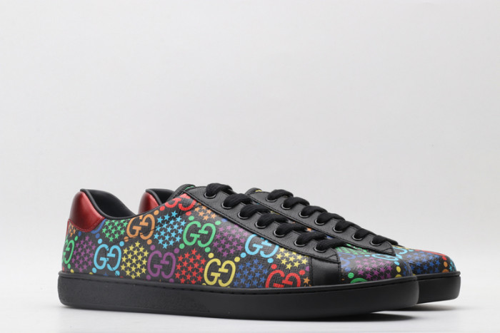 G*u*i* trainer sneaker49