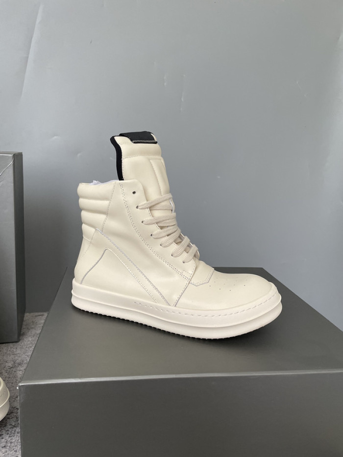 Rick Owe* R000250