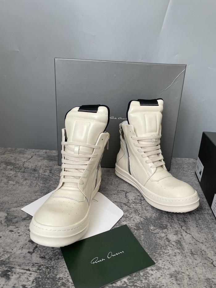 Rick Owe* R000250