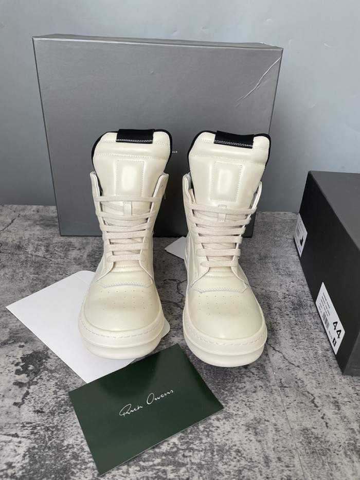 Rick Owe* R000250