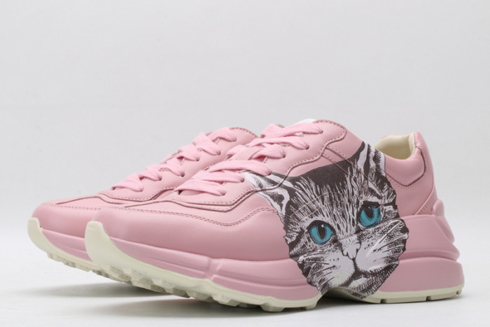 G*u*i* trainer sneaker18