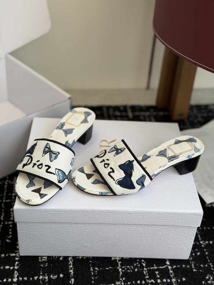 Dio*r sandal 90