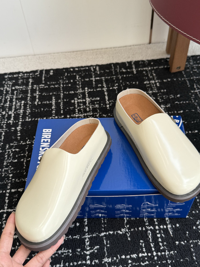 BIRKENSTOCK SANDALS 28