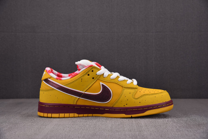 nike dunk sb low premium yellow lobster 313170-137